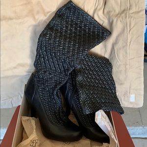 Boots BCBG Size 7 1/2 Gently Worn